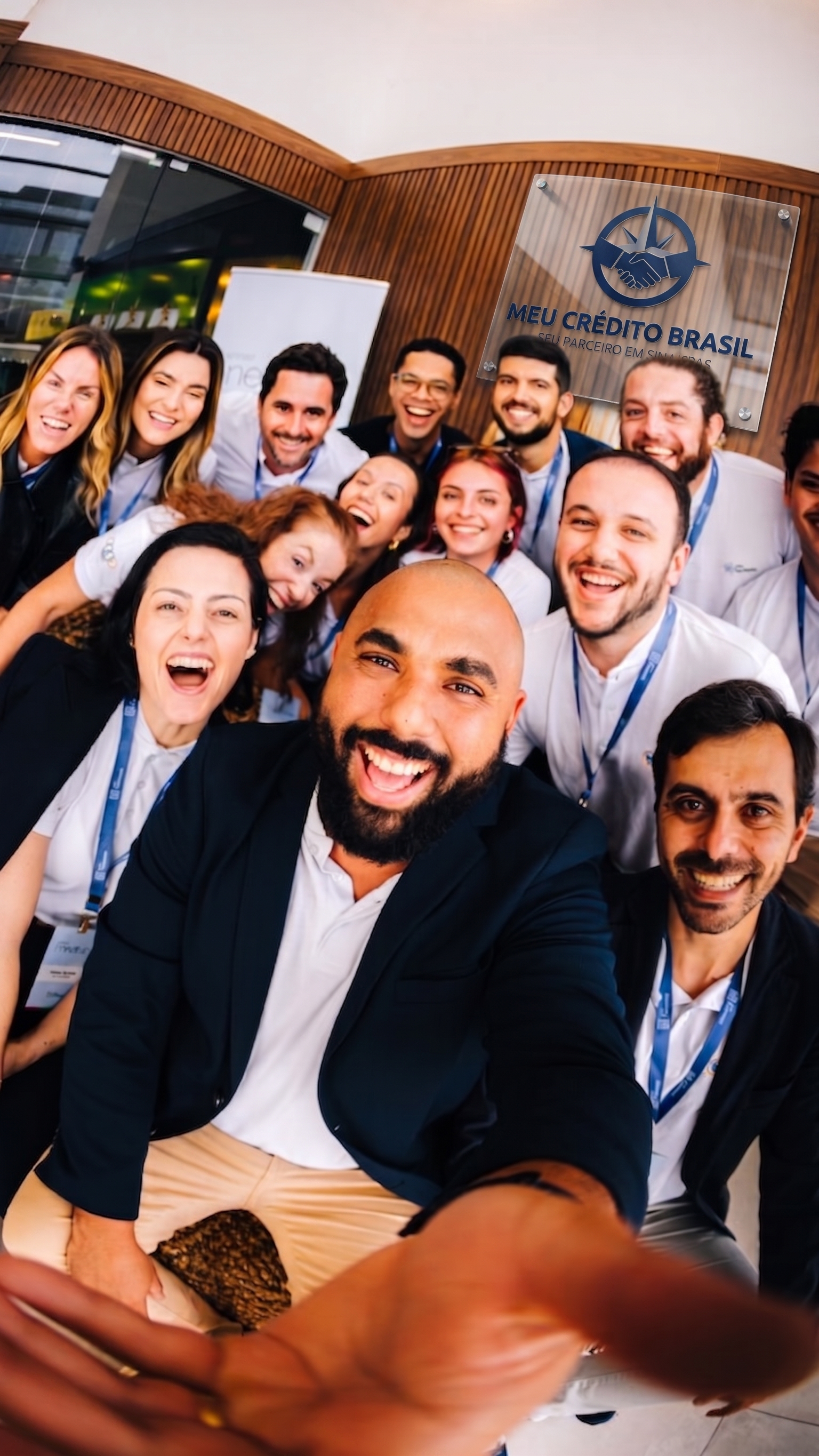 Equipe de Consultores Especialistas Meu Crédito Brasil